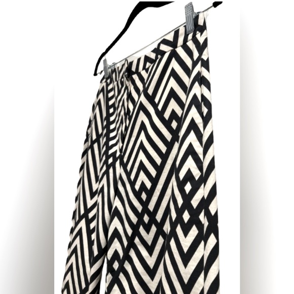 Niu Casual Pants in Black and Light Ivory, Size S - Picture 8 of 12